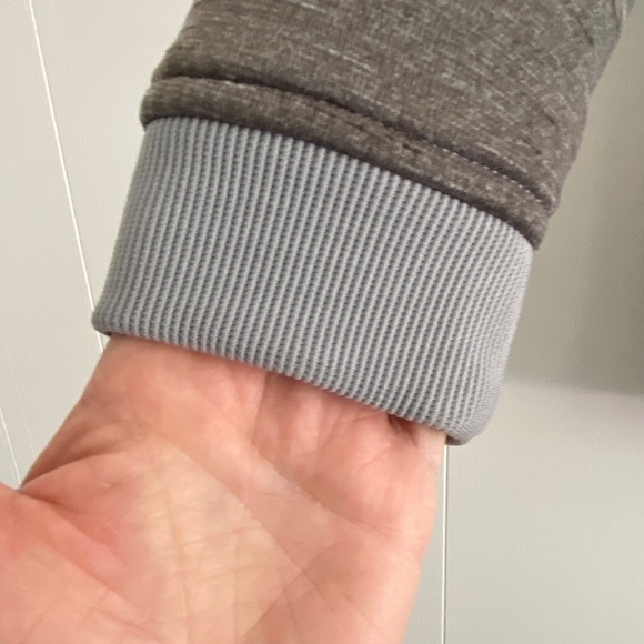 Ladies Under Armour Cold Gear grey 1/2 zip hoodie size S - Picture 6 of 9